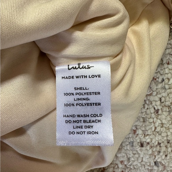 Lulu’s Lost in Your Eyes Silver Sequin Bodycon Mini Dress - Size L - Picture 4 of 4